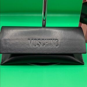 Moschino New cat eye tortoiseshell sunglasses